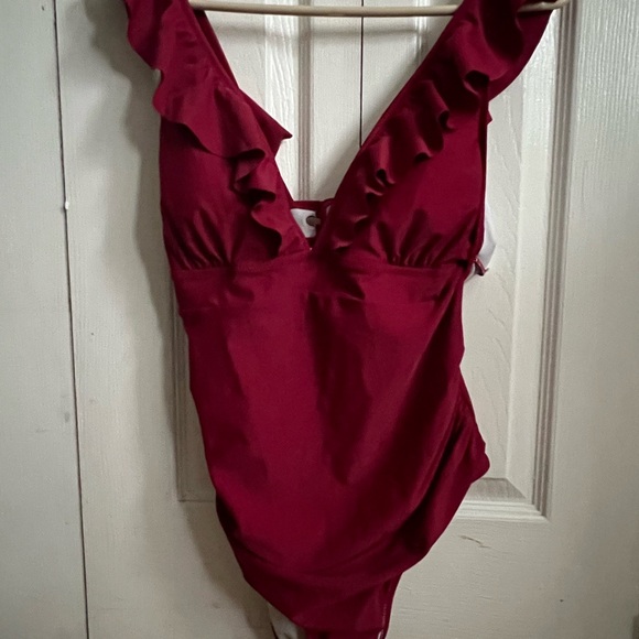 Cupshe. New with tags. Fusia Ruffled One-Piece Swimsuit. Lace up back. - Picture 1 of 3